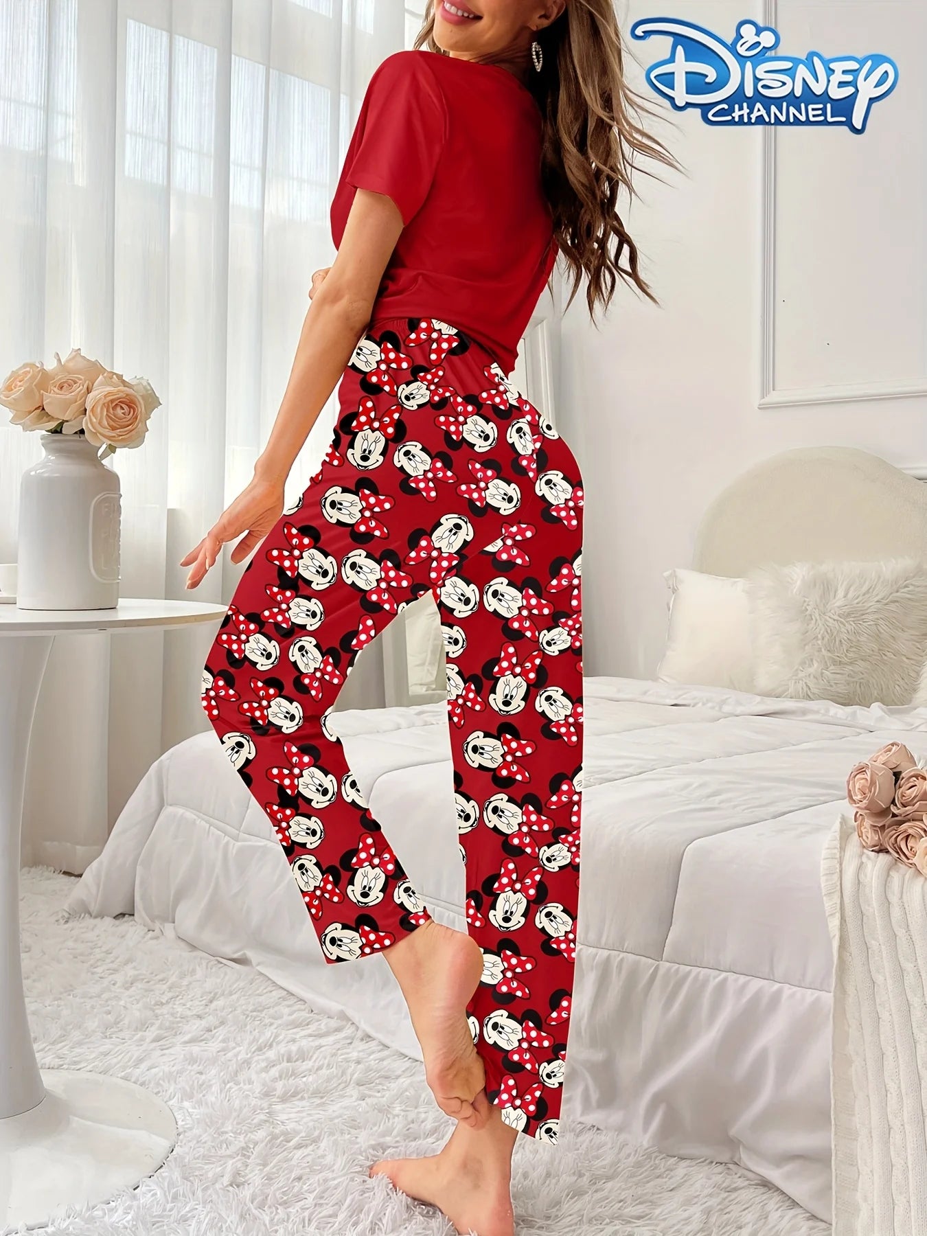 Women's pajama set with cute Disney Minnie prints, short-sleeved top and pants, comfortable for home or outdoor wear